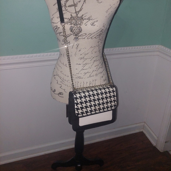 Kate Spade Remi Flap Houndstooths pattern chain crossbody - Picture 7 of 7